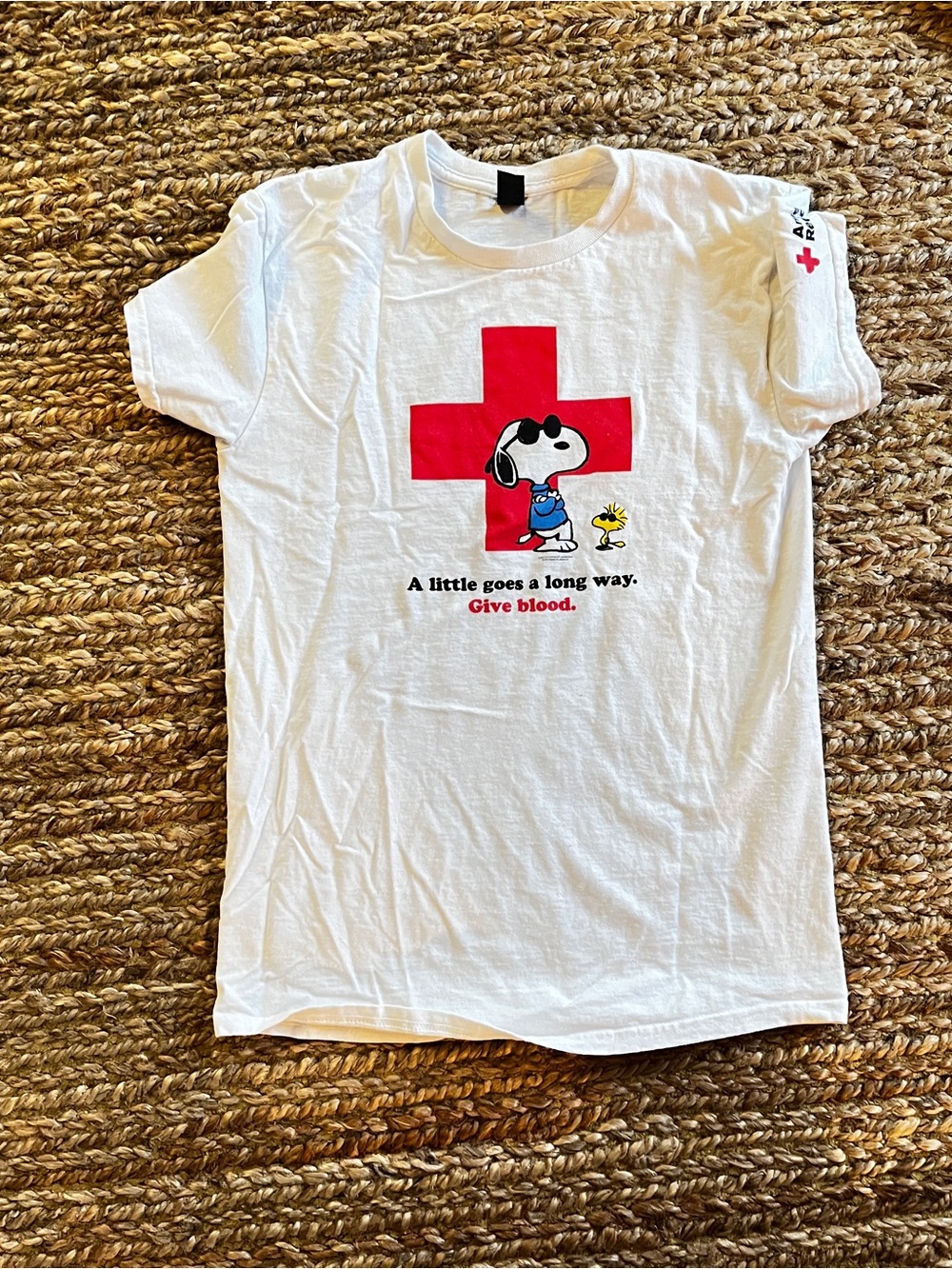 Snoopy Red Cross White T-Shirt - Give Blood